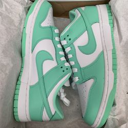 Nike Dunk Low Green Glow