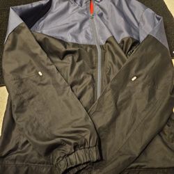 Mens State-wide Breaker Size M