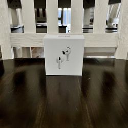 AirPods 4 Brand New! 