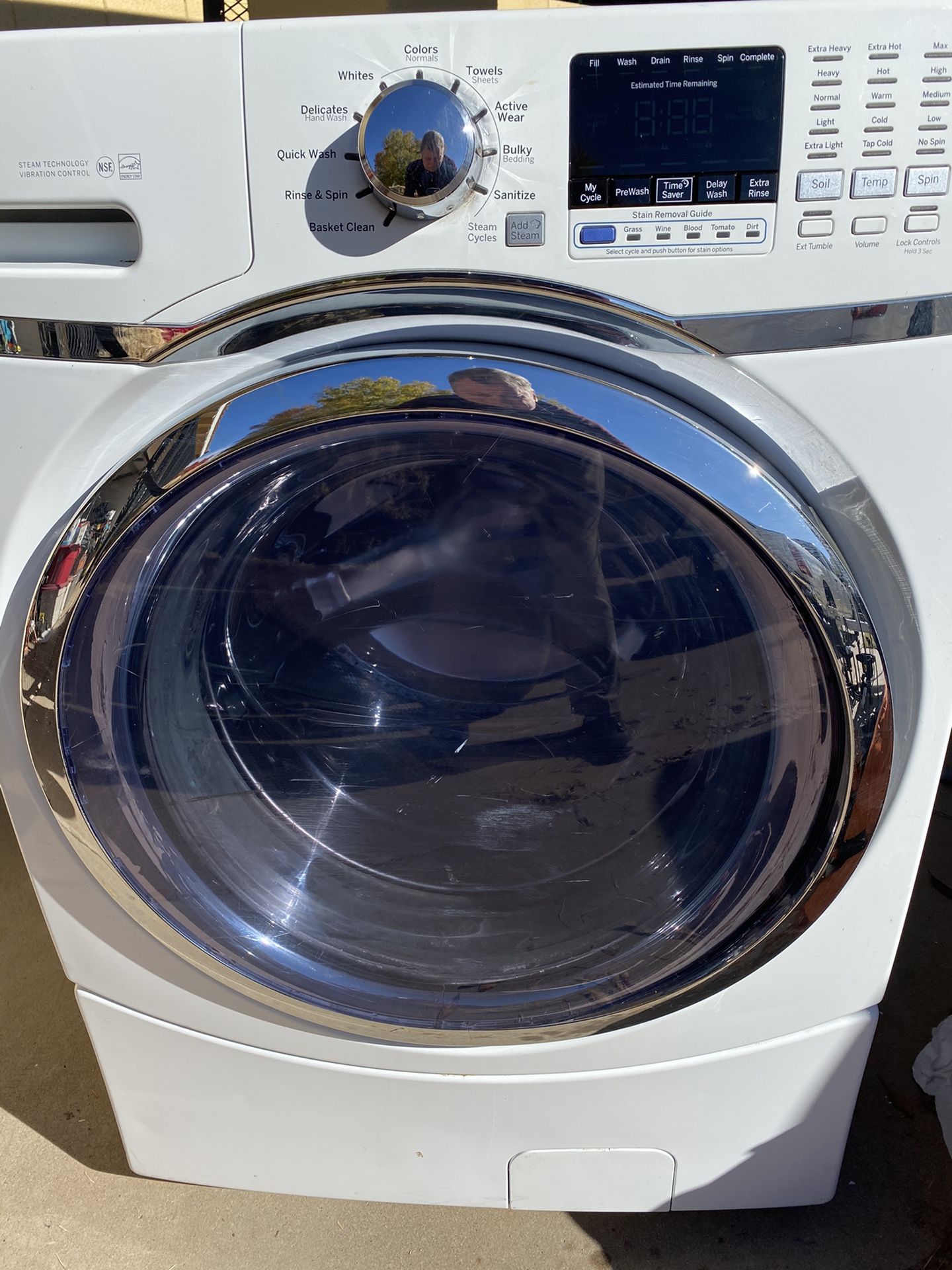 LG White GE Washing Machine