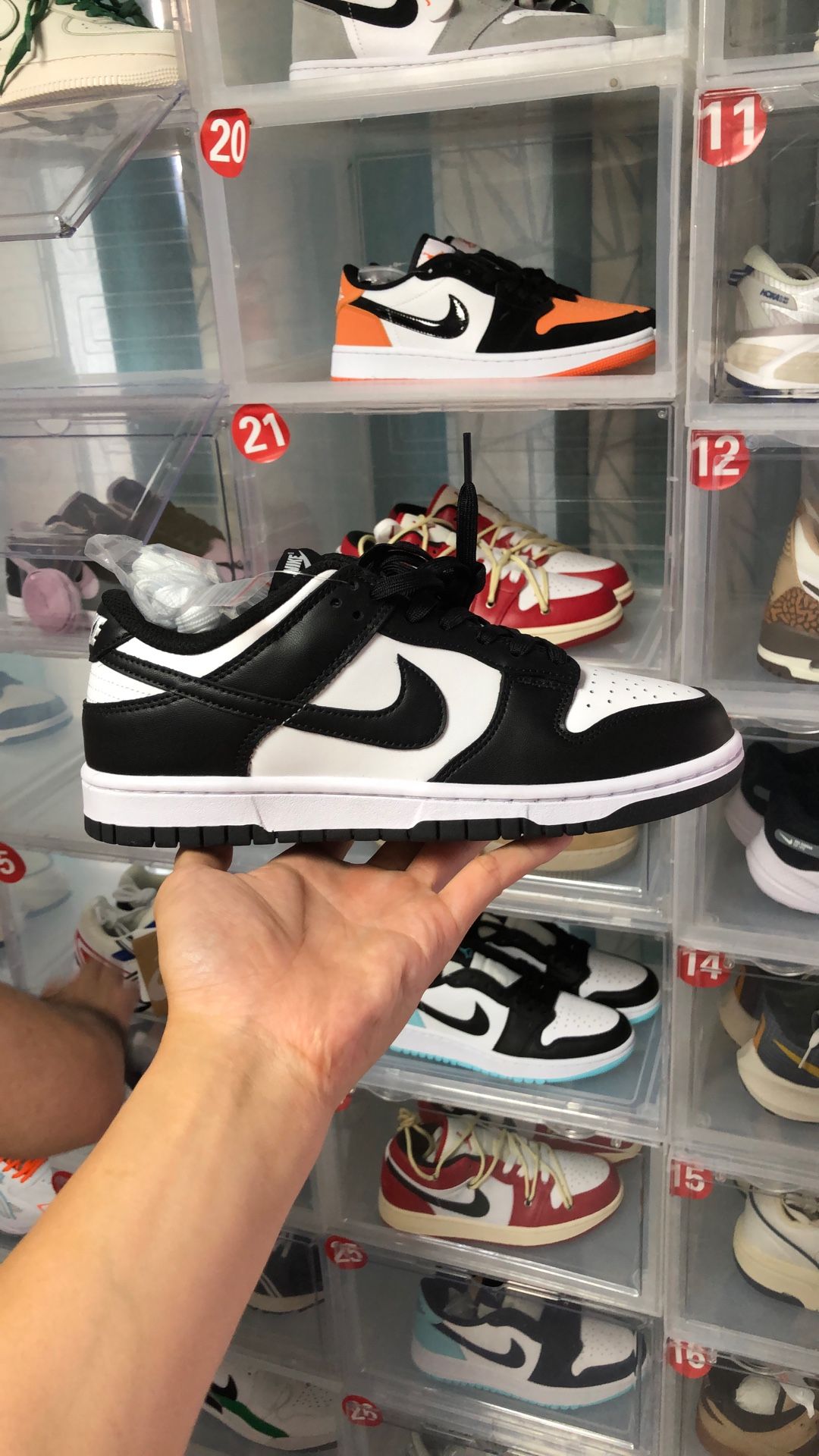 Nike basketball shoes duckThe wholesale price is only one pair.