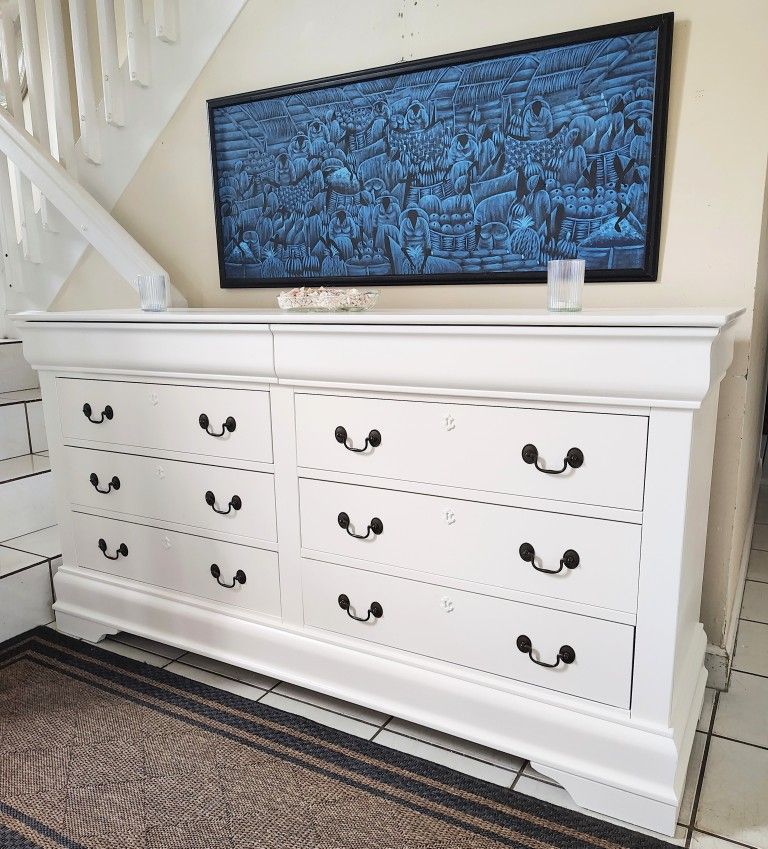 SOLID WOOD DRESSER 8 DRAWERS DELIVERY AVAILABLE