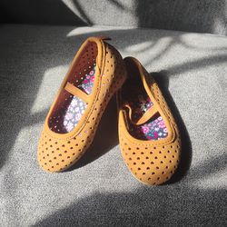 Toddler shoes