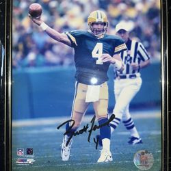 Signed Brett Favre Memorabilia 