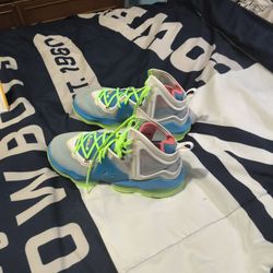 LeBron 16s Only Been Worn Once No Box Excellent Condition