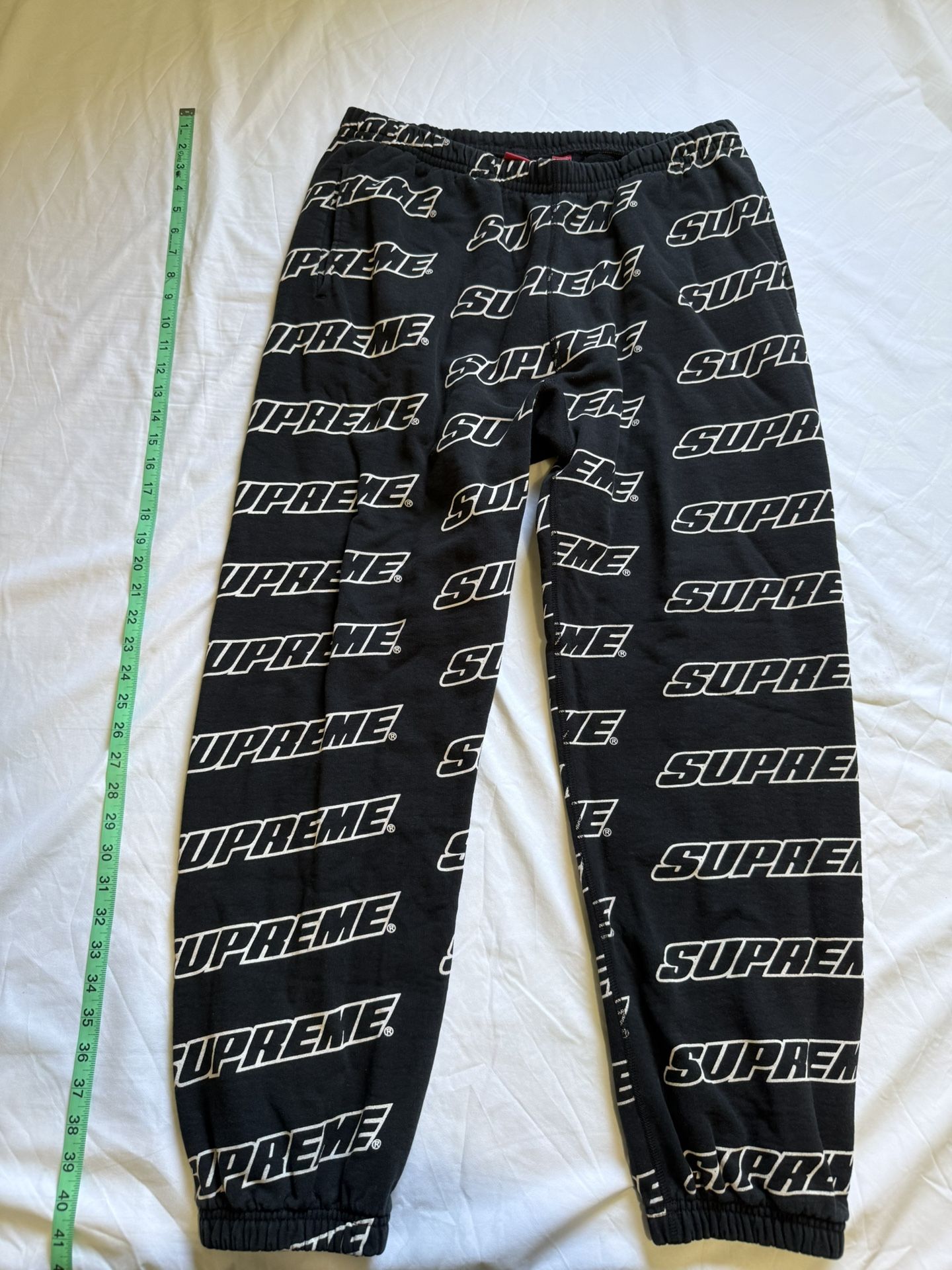 Supreme Repeat Sweatpants