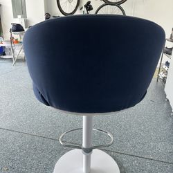 selling 4 ultra suede counter swivel counter stools $400.00