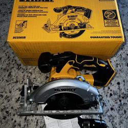 TOOL ONLY NEW DEWALT 20volt 6-1/2”inch Circular Saw. NEVER USED 