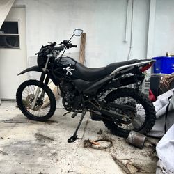 RPS Hawk 250 Enduro dirt bike.  Engine: 229cc 