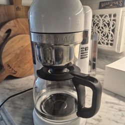 KITCHEN AID (Like New) Coffee Maker~ w/ Bag of  Filters HALF PRICE of Cost