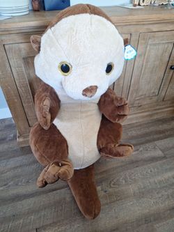 Big otter stuffy