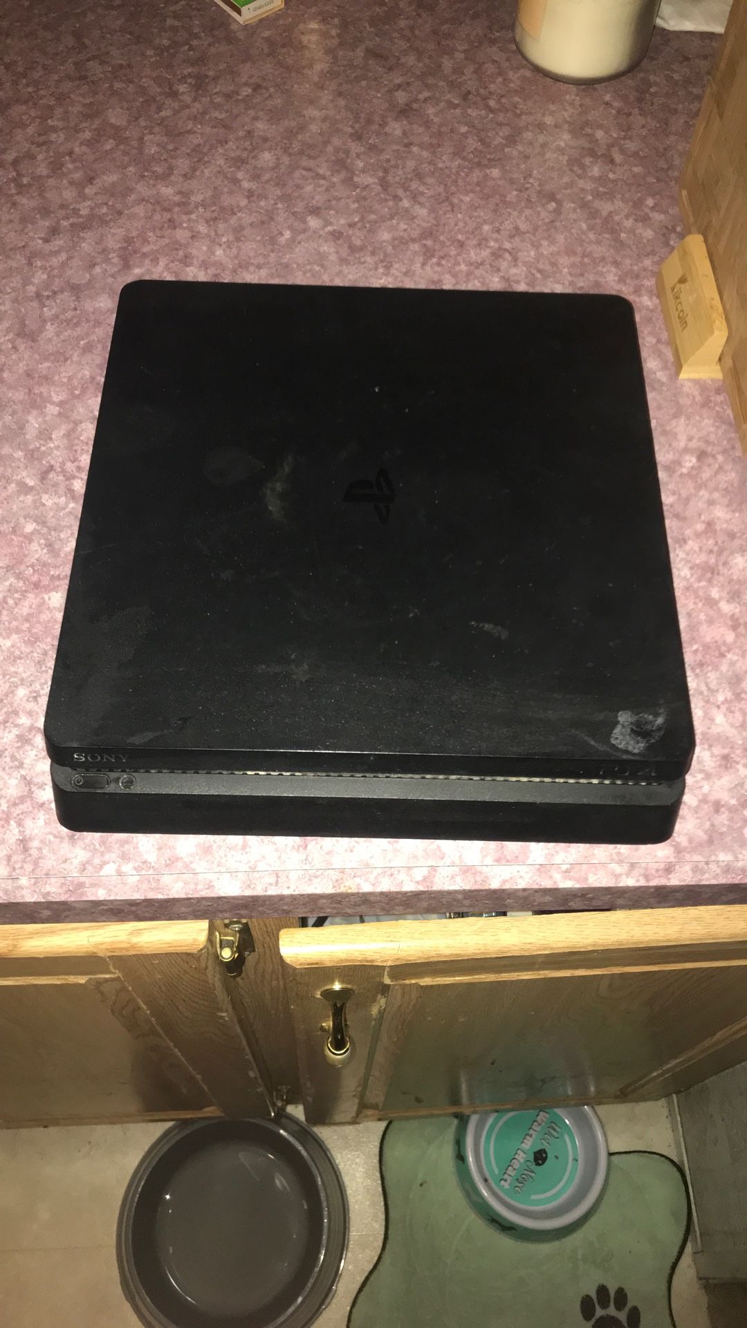 Ps4 Comes With Wires