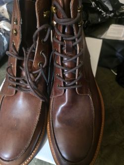 Express boots 11 size new