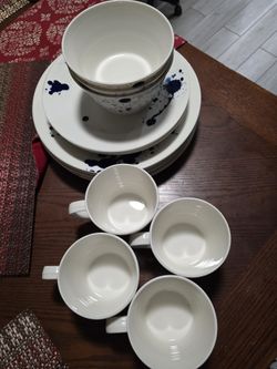 Royal Doulton Dinner Set Of 4