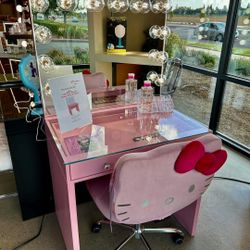 Hello Kitty Vanity Set