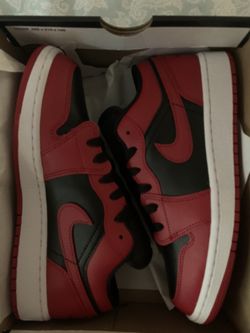 Jordan 1 low gs breds size 4.5-7 available