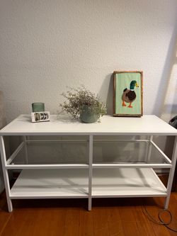 IKEA VITTSJO TV Stand White and Glass