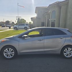 2015 Hyundai Elantra new engine with 5 year. Warranty