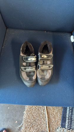 Cycling shoes women size 8