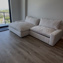 WHITE SECTIONAL COUCH SOFA