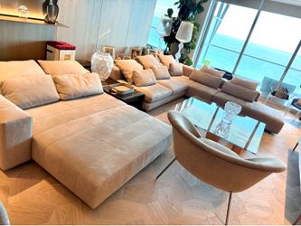 Minotti Freeman Leather Sofa