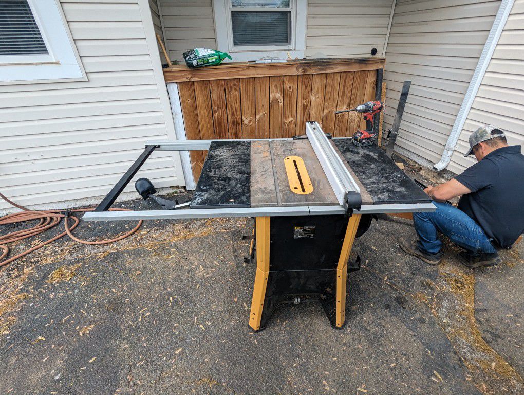 Craftsman Contractor Table Saw 