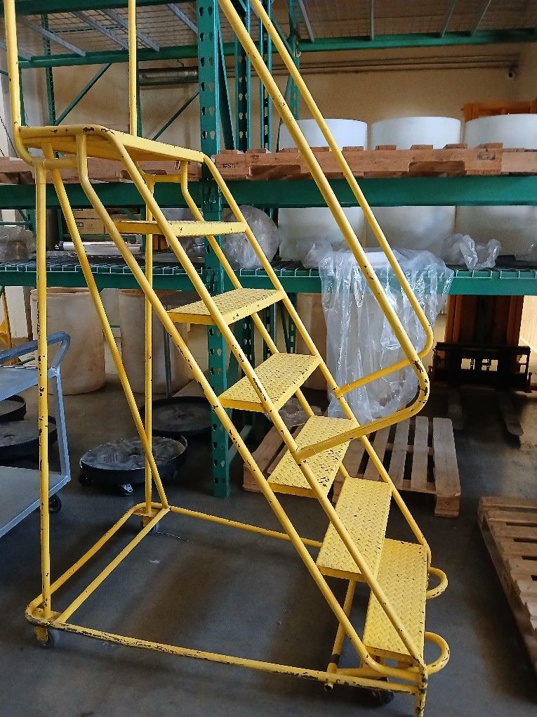 ROLL LADER 7 STEPS 