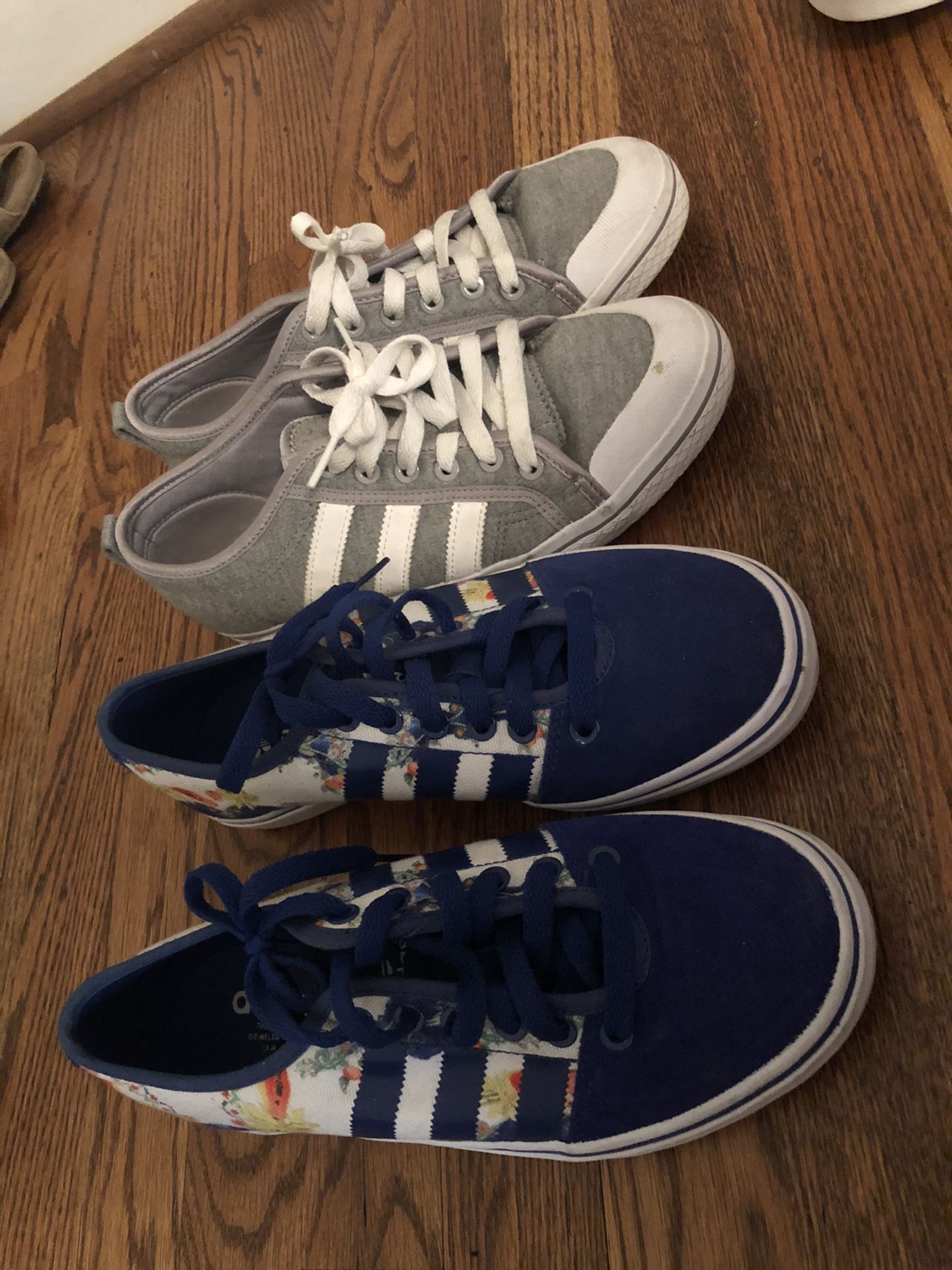 ADIDAS Casual sneaker Size 8 (2 pairs)