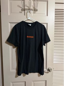 Men’s Gymshark Plain Black Athletic T-shirt Orange Logo Size Large