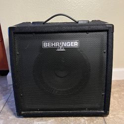 Behringer Amp