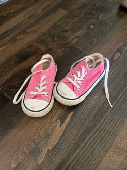 Girls Converse size 6