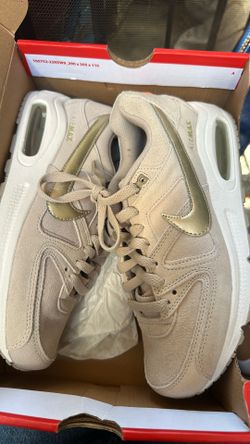 Brand new Nike women’s size 7.5