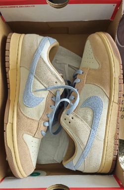 NIKE Tan And Blue Dunks. Men Size 10/ Womens Size 11.5