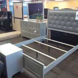 4 Piece Queen Bedroom Set Queen Bed Frame Dresser Mirror And Nightstand