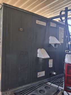 AC unit Goodman 5 Ton
