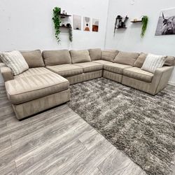 Cream Sectional Couch - Free Delivery 