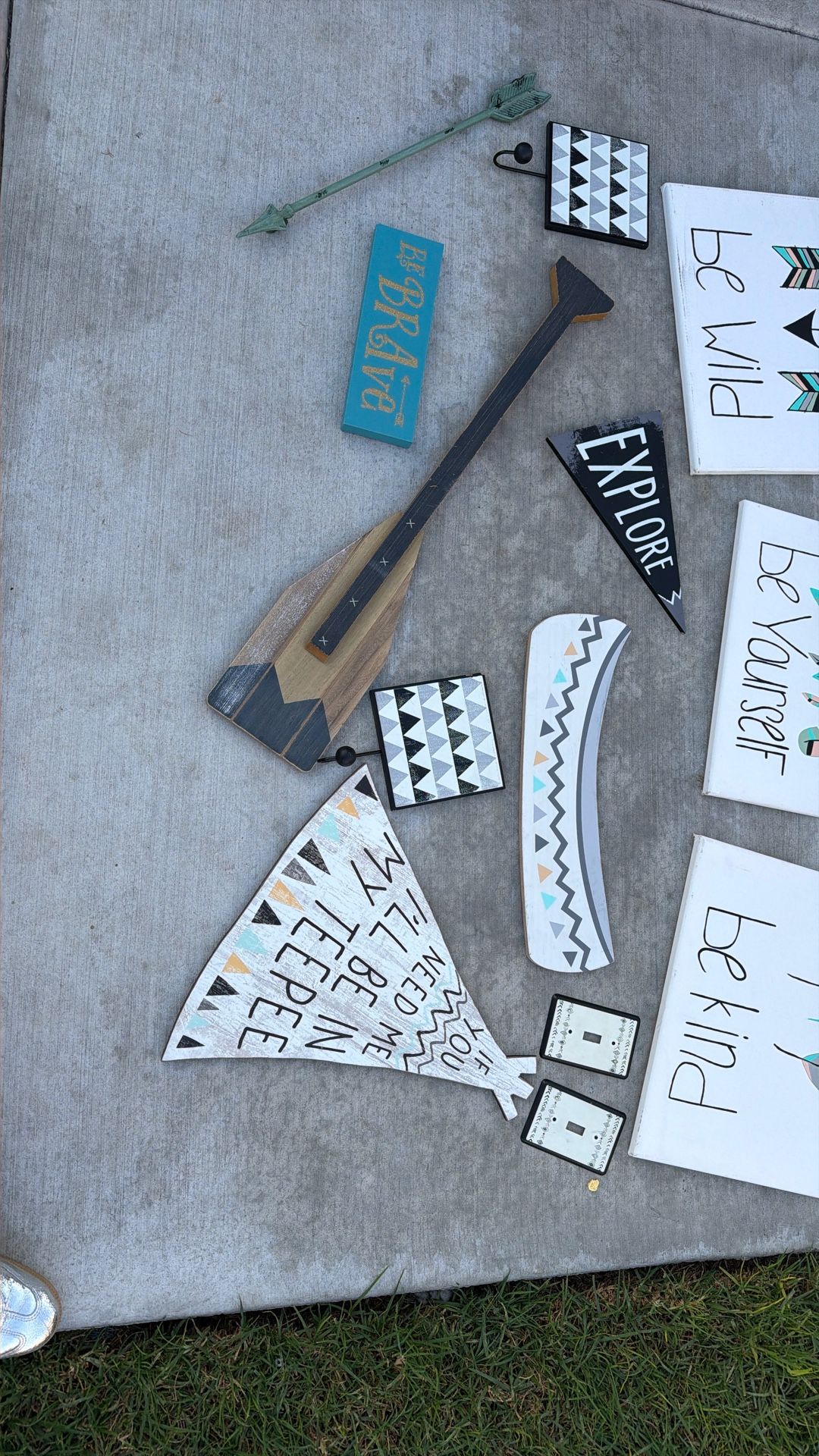 Bedroom Decor W/ Curtains