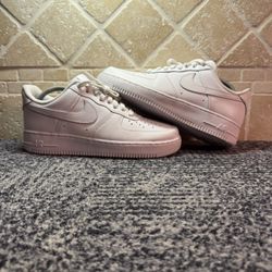 -Air force 1s  -Size 8M -barely used -No box 