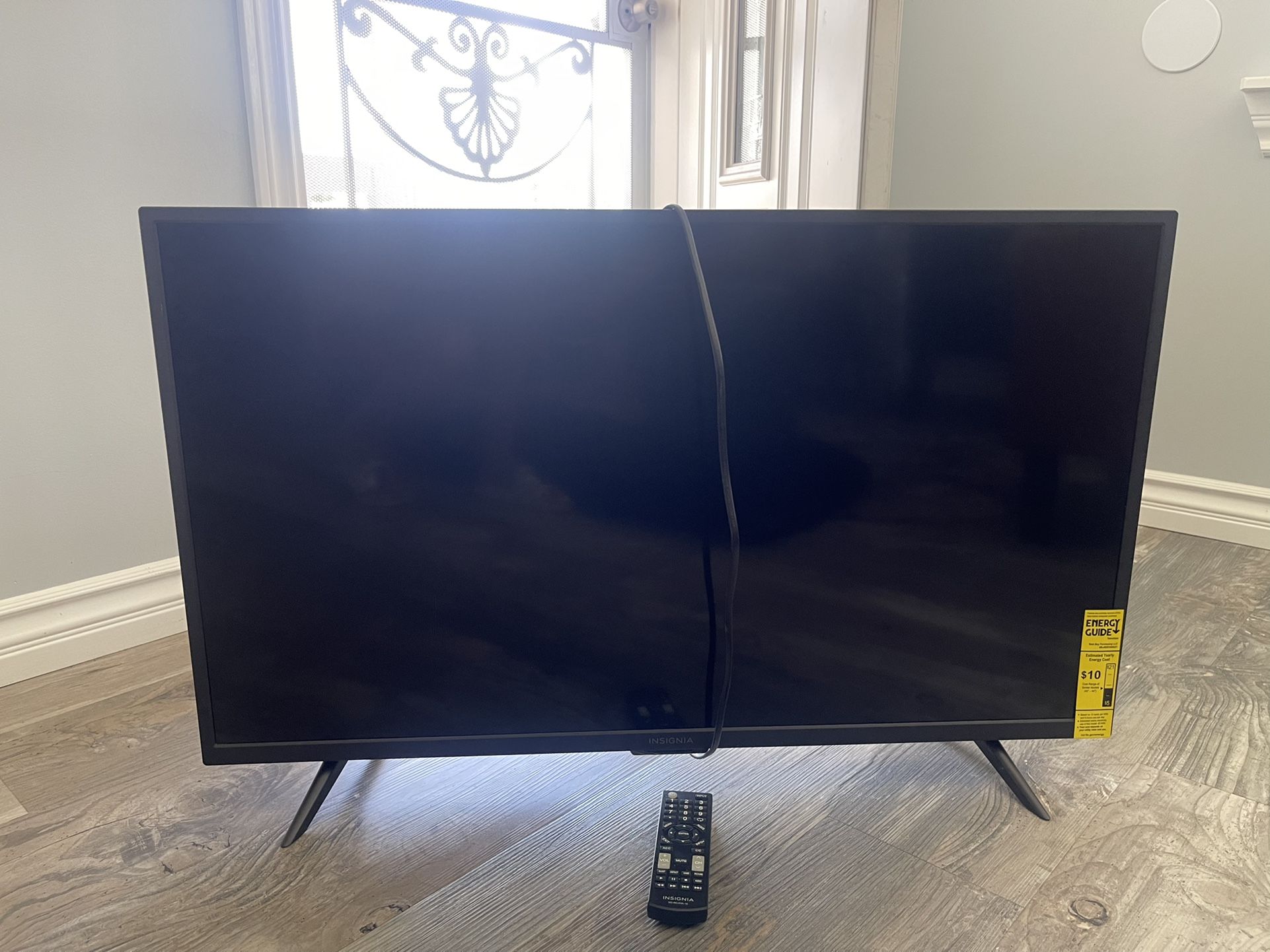 Insignia 40 Inch HD TV for Sale in Gardena, CA OfferUp