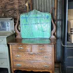 Antique Quartersawn Tiger Oak Dresser Chest of Drawers w/ Mirror 