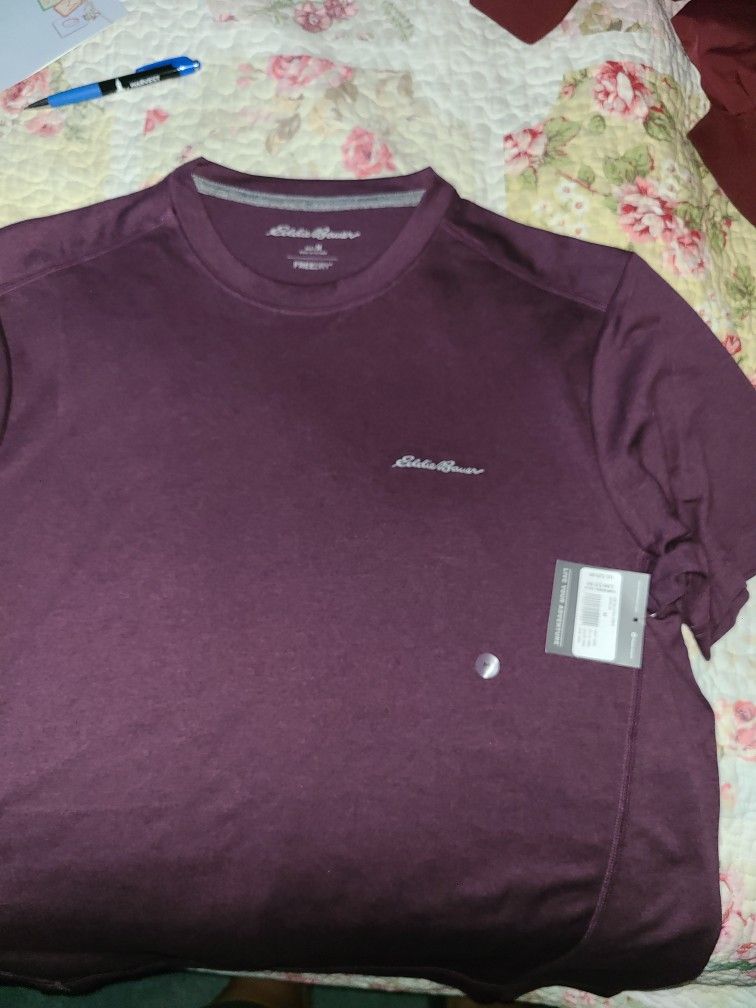 Eddie Bauer M Freedry Dark Plum Tee
