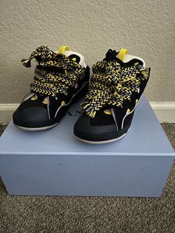 Lanvin Curb