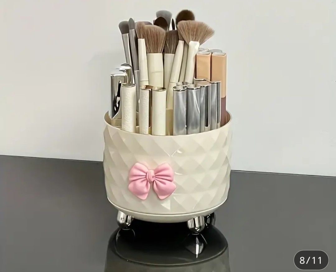 Makeup Brushes Organizer 