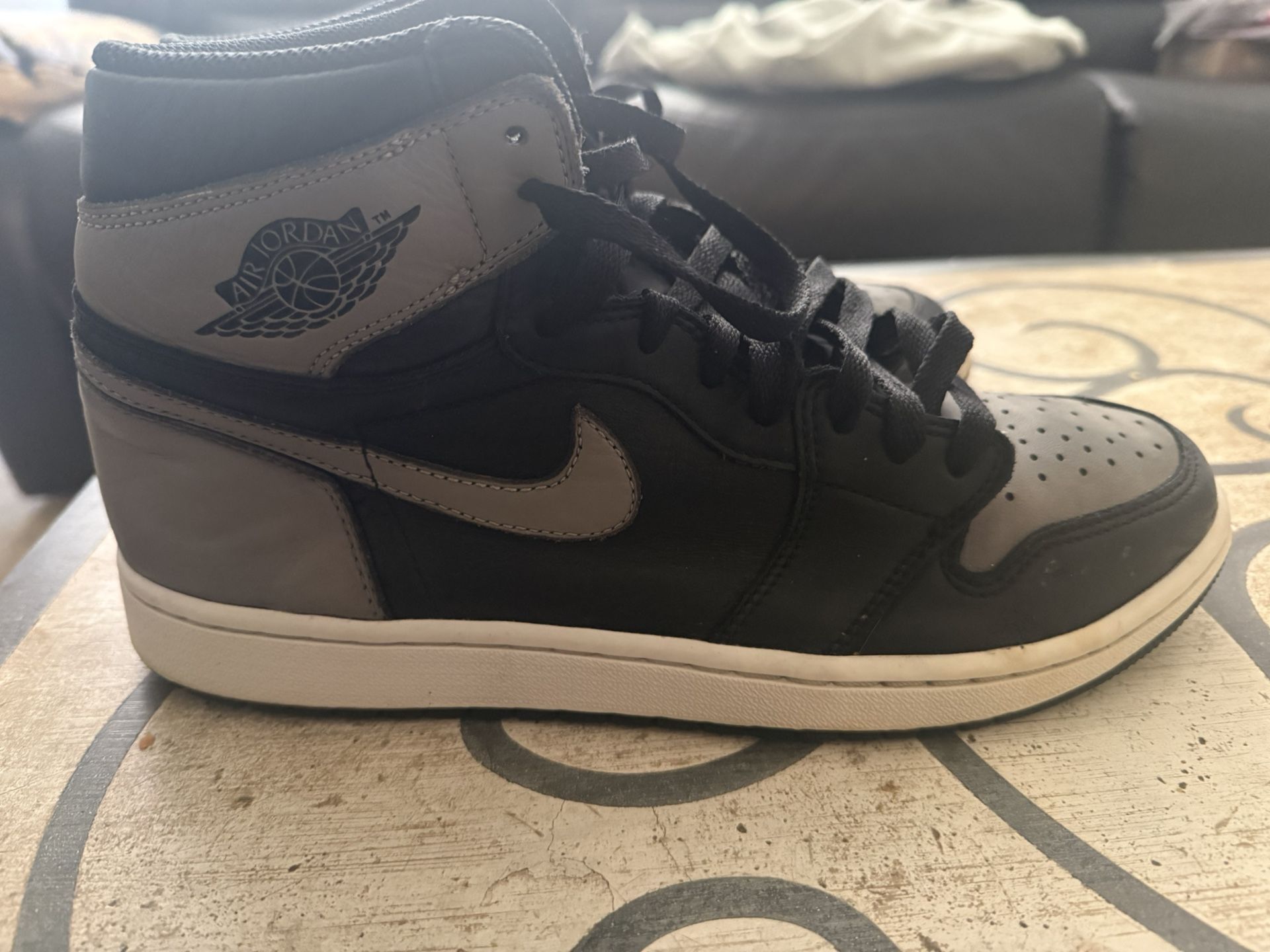“Shadow” Jordan 1