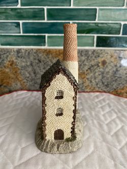 David Winter Spinner’s Cottage