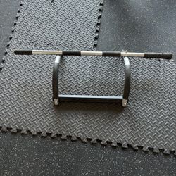 Pull Up Bar 
