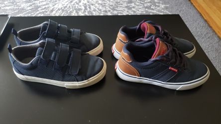 Kids shoes GAP and Levi's size 12