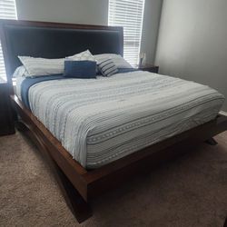 King Bedroom Set/Mattress