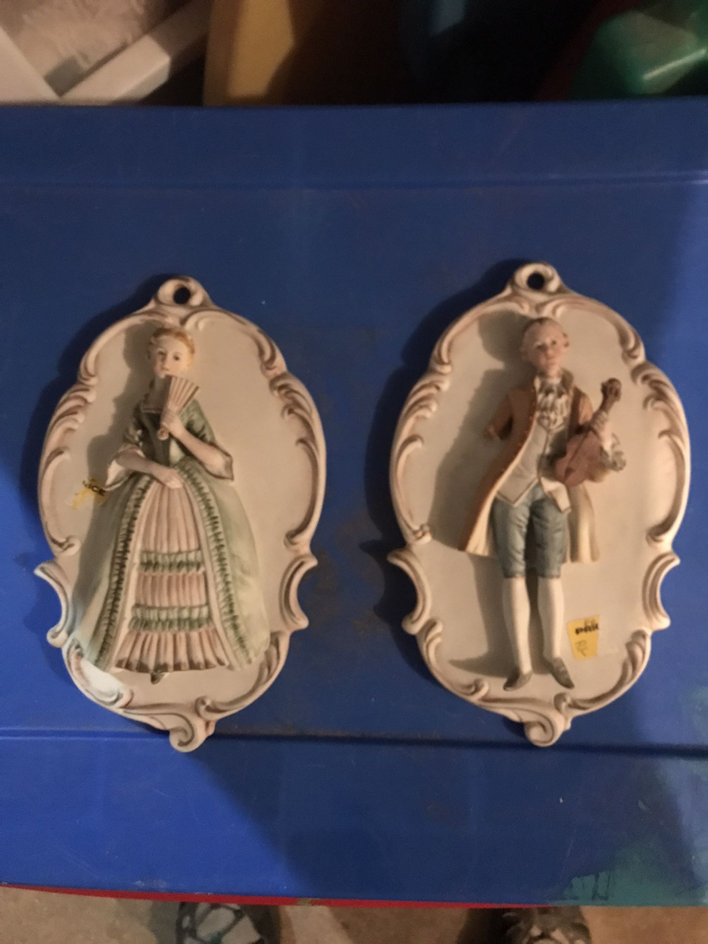 Collectible plaques. Japan, (read Description)