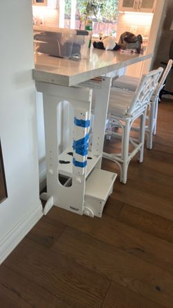 The Learning Tower Toddler / Child counter stool